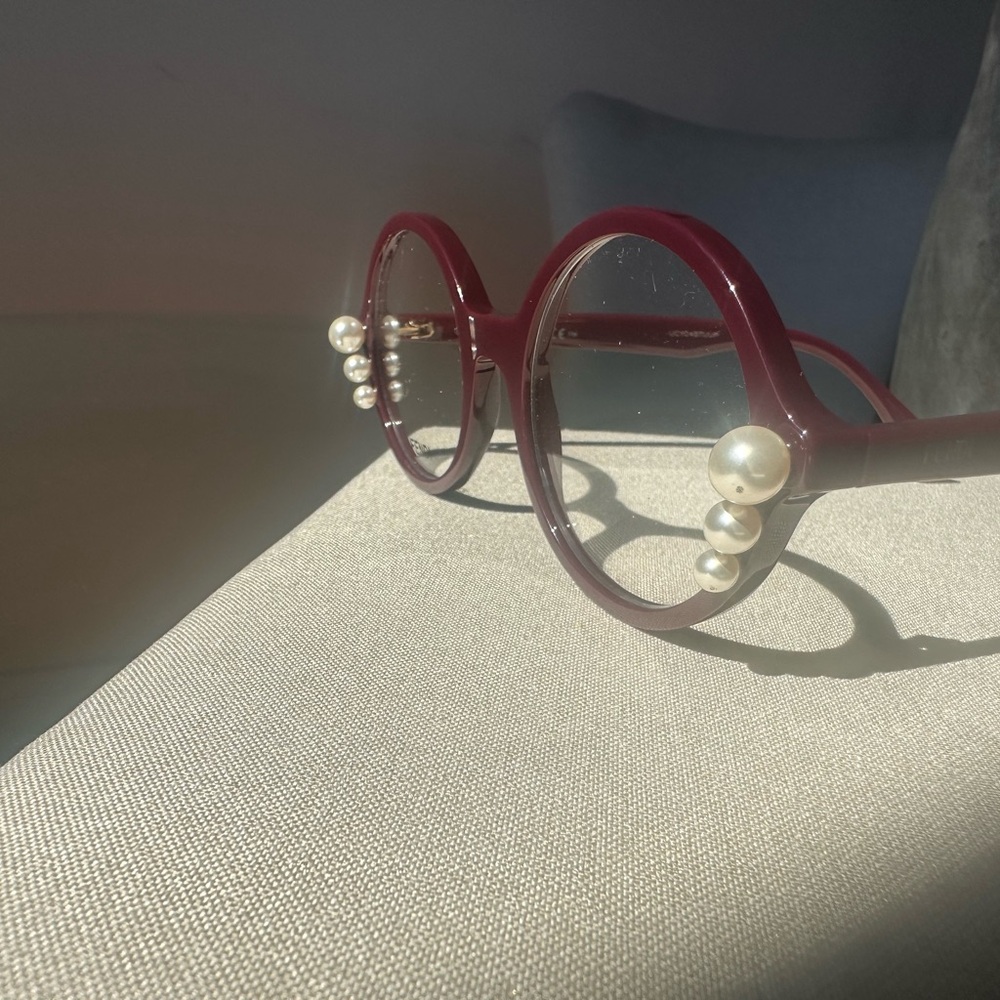 Fendi Round Burgundy Frames with Pearl Temple Accents never worn.. - Picture 8 of 16